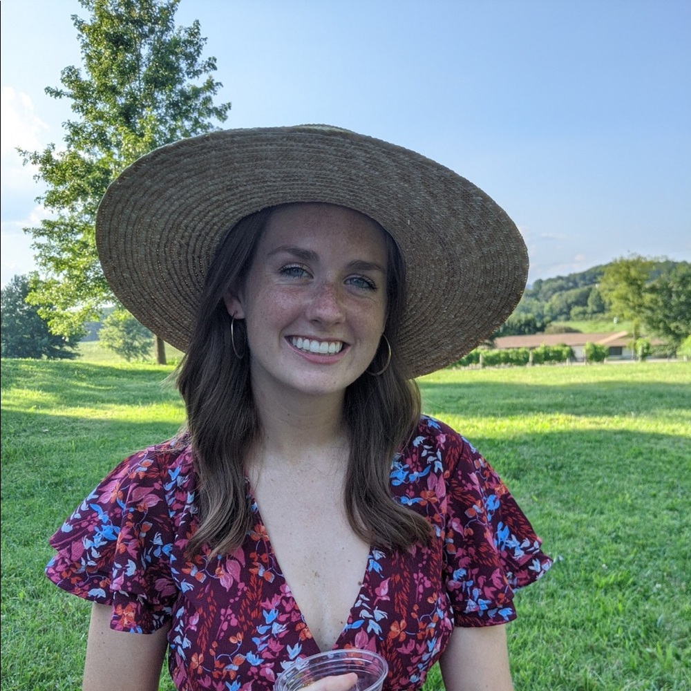 Meet your Posher, Michaela